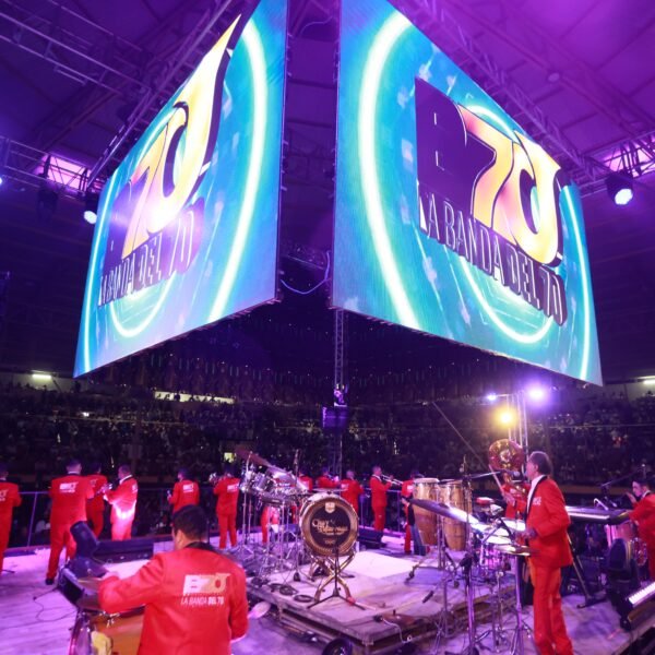 54362000026_b107243eaf_o